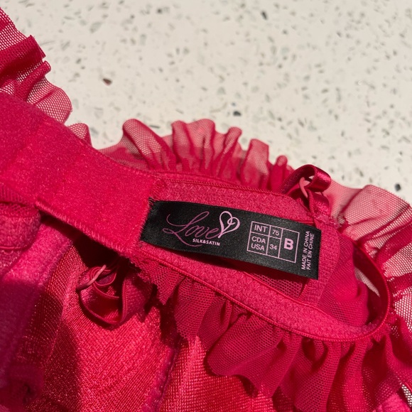 Pink Bra - Picture 3 of 3